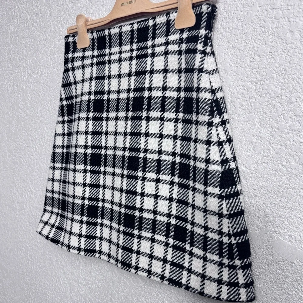 Miu Miu NWT Shetland Check Wool Mini Skirt Italy 40 – Retail $2240